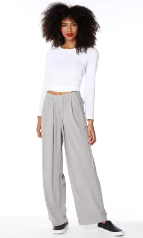 Wide Legged Pleated Pant